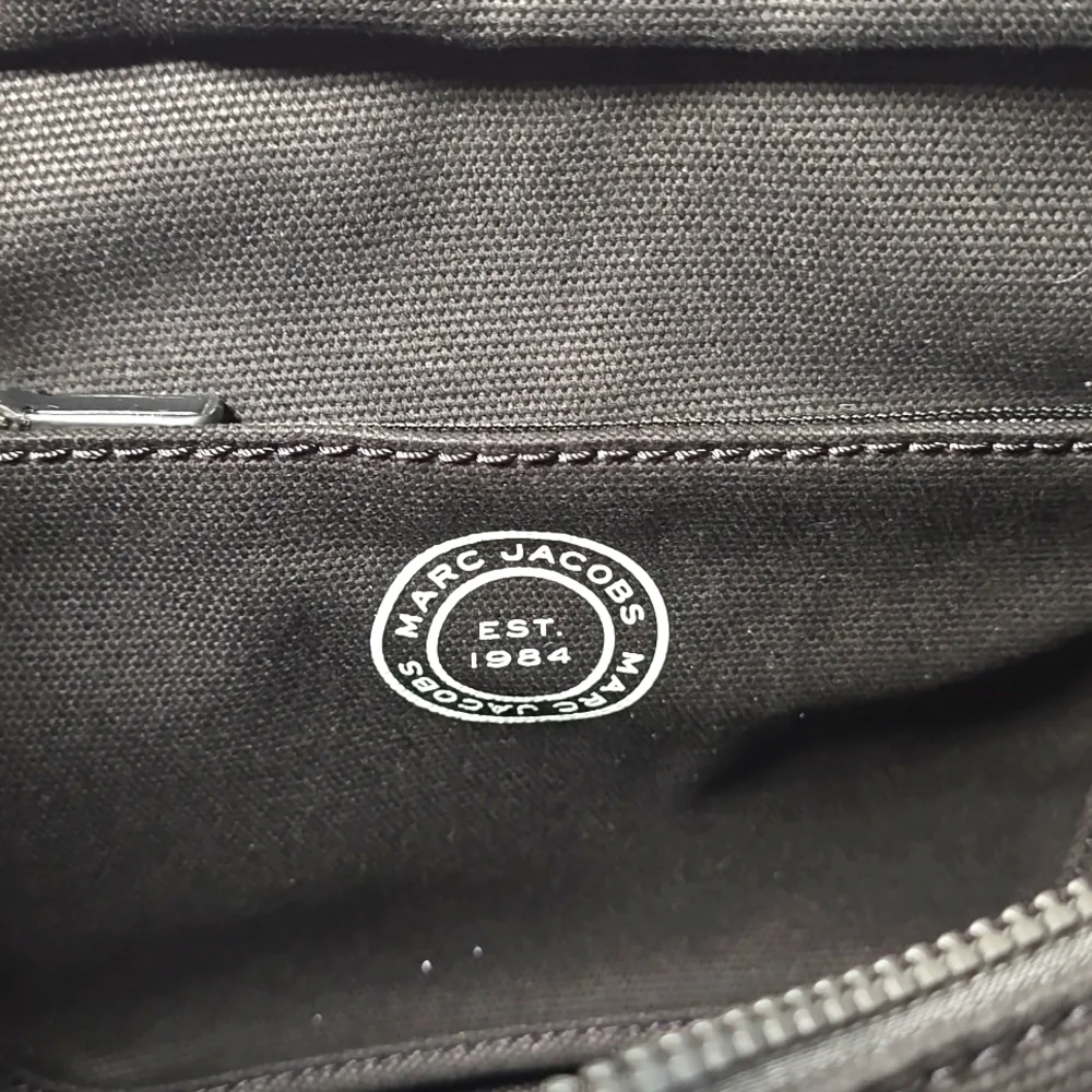 Marc Jacobs Signet Medium Black Canvas Shoulder Convertible Tote Bag NWT - Picture 5 of 8